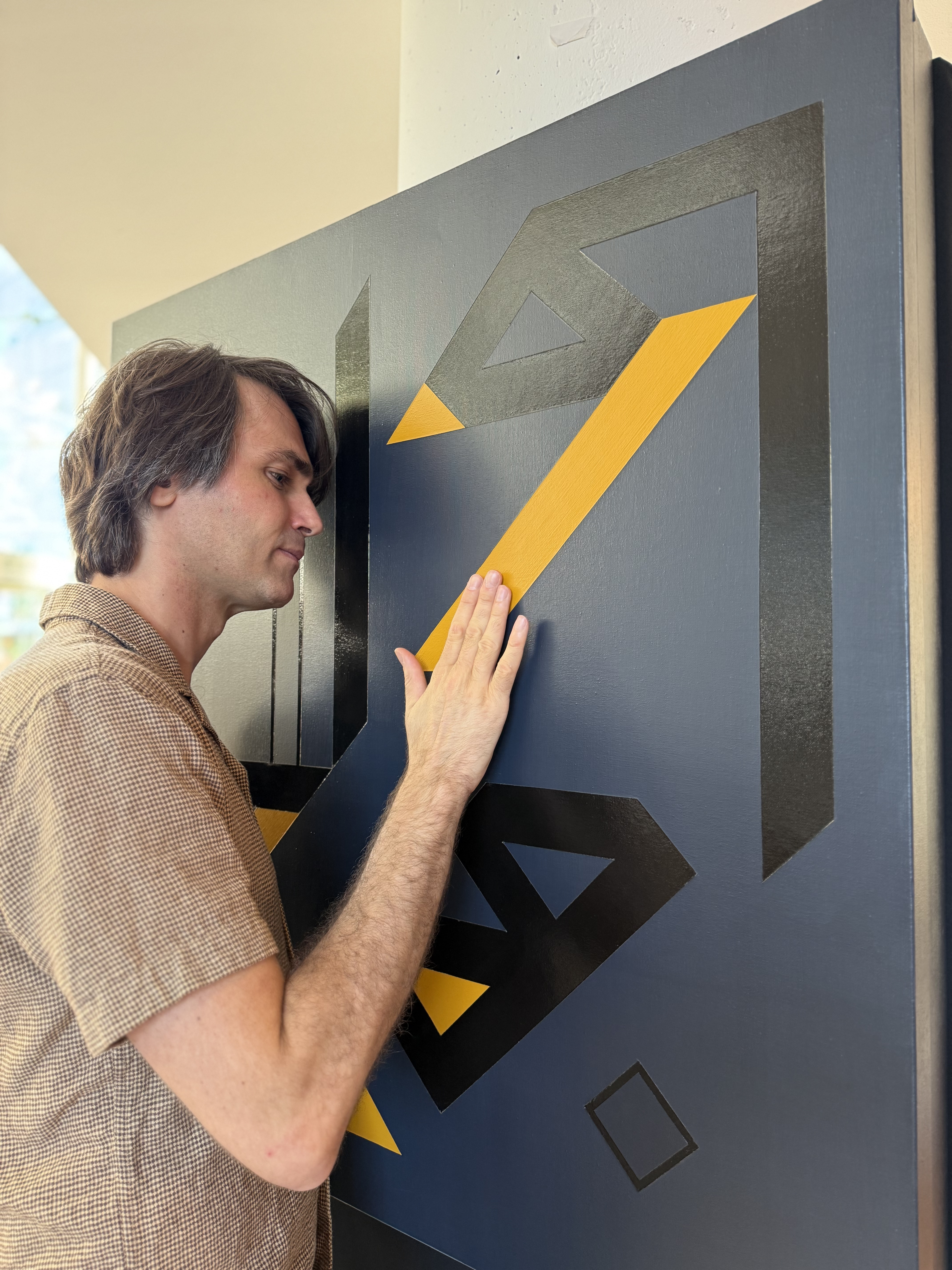 Luciano Ciamarone with the Sounding Canvas called Rhythmic Interference which is the variated peer of Calligraph of Absence